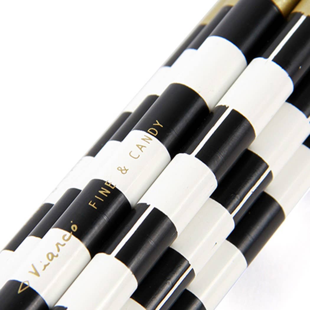 Black &amp; White Graphite Pencil Set