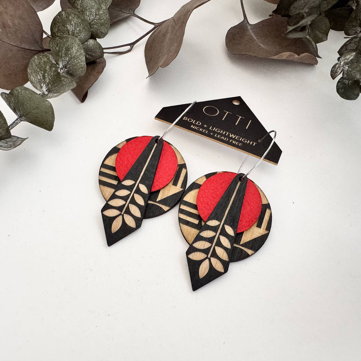 Architectural Lightweight Leather+Birch: Danish Modern