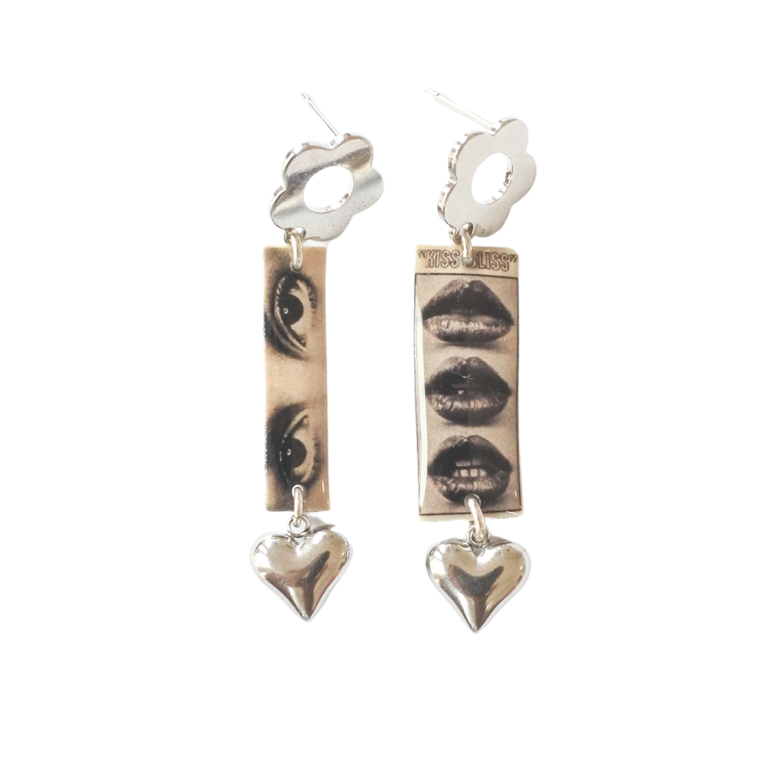 Magazine muse dangle set