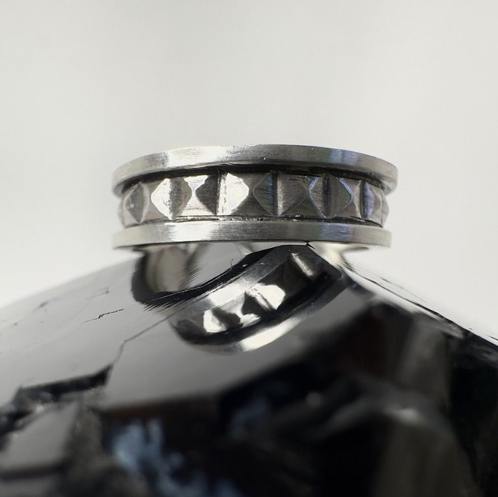 Studded Band SS Ring