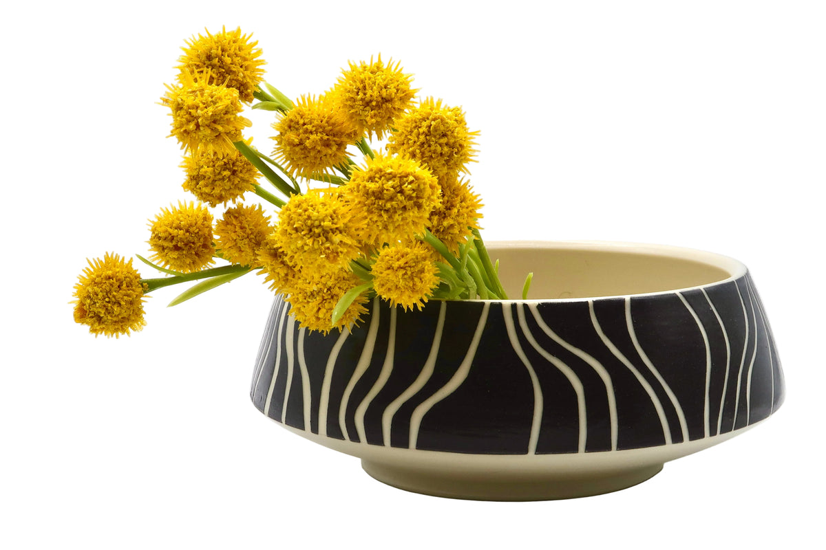 Eclipse bowl with Lightning Pattern