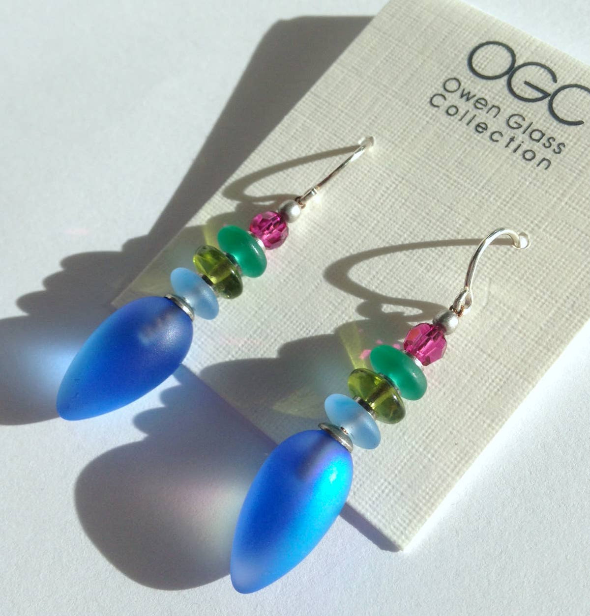 Tango Earrings in Iridescent Blue + Pink