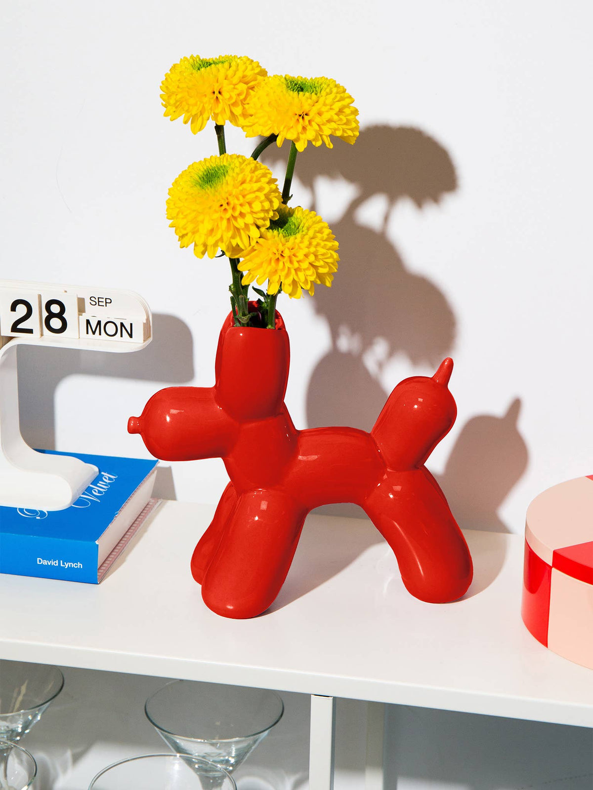 Bobby Vase, Red