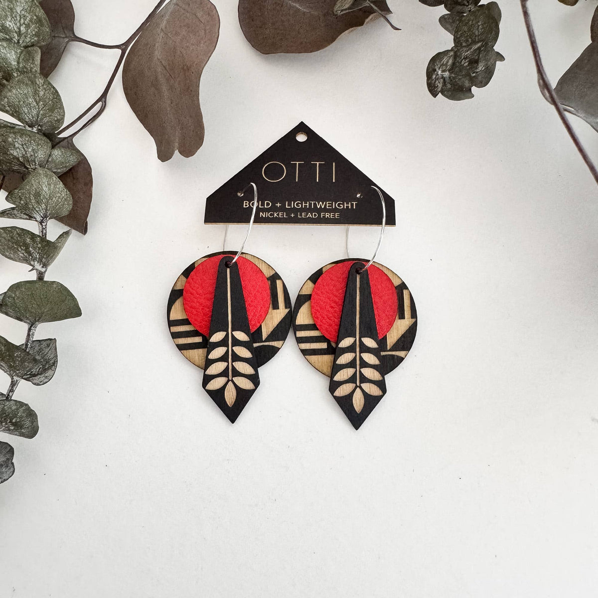 Architectural Lightweight Leather+Birch: Danish Modern