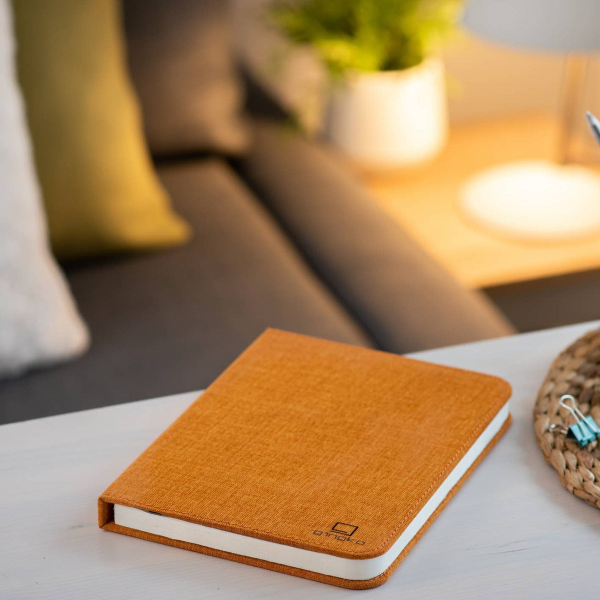 Linen Fabric Smart Book Light