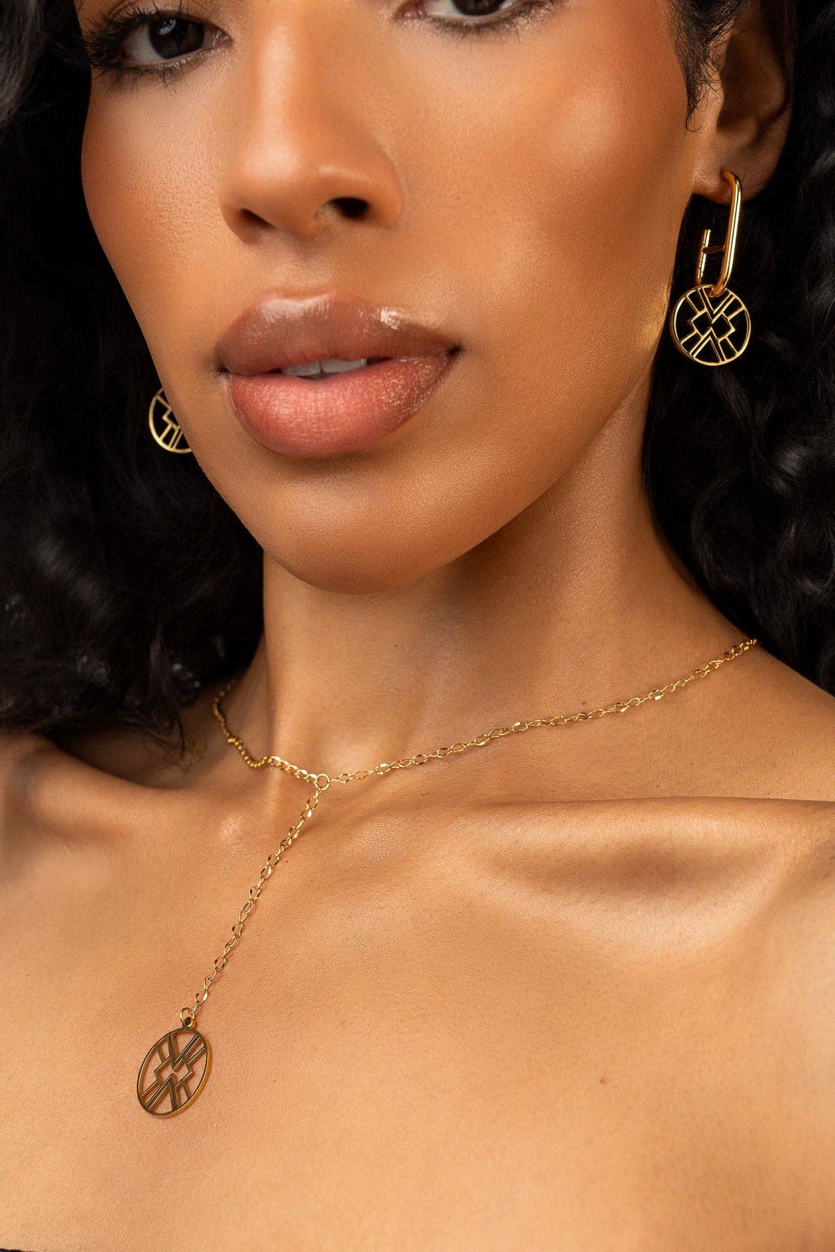 Emblem Huggie Hoop Earring - Gold