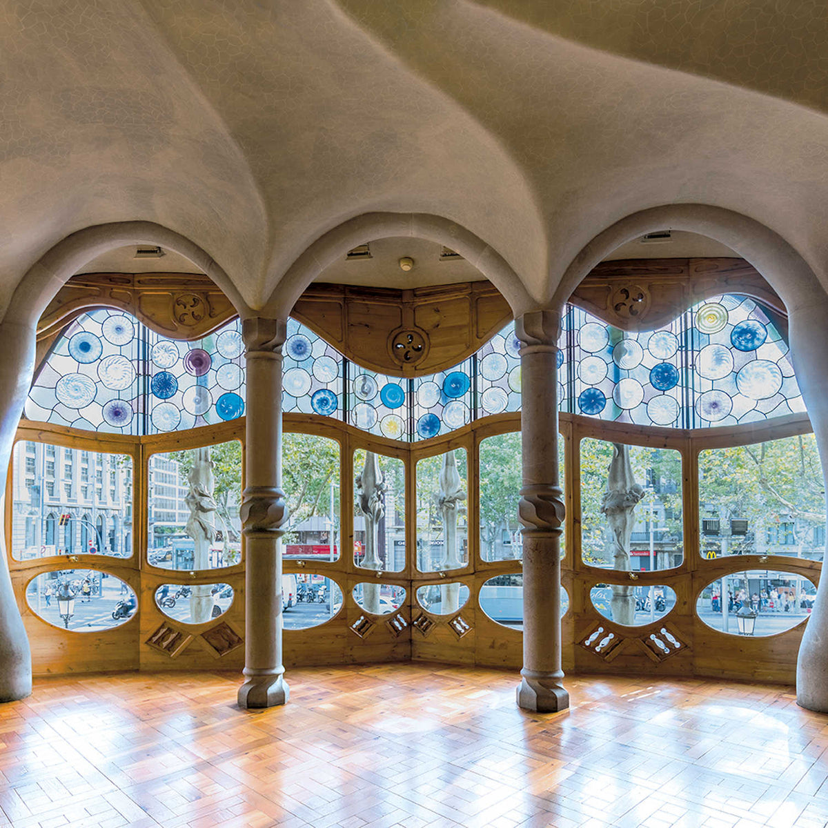 Gaudi Blue Circular Necklace