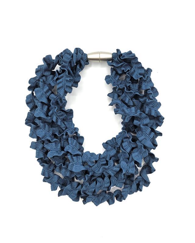 Ellesanti: Blue Laccio Short Elastic Fabric Necklace