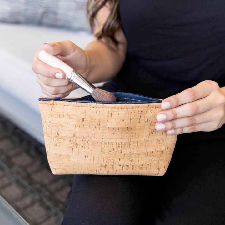 Medium Cork Zipper Pouch | with Black Zipper