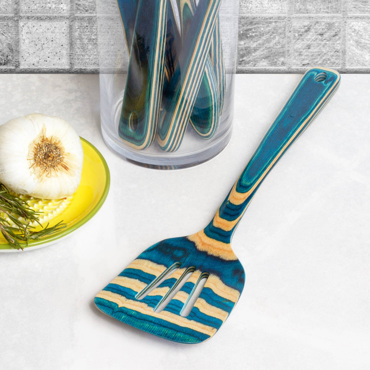 Baltique® Mykonos Colorful Wooden Slotted Spatula