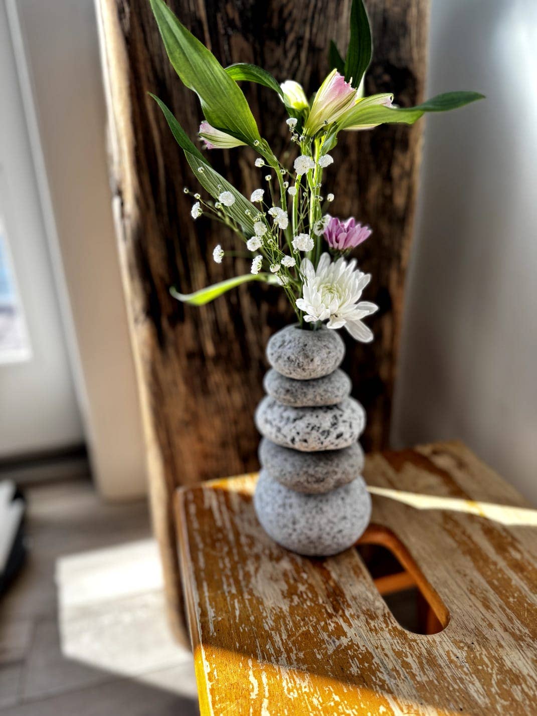 Cairn Vase