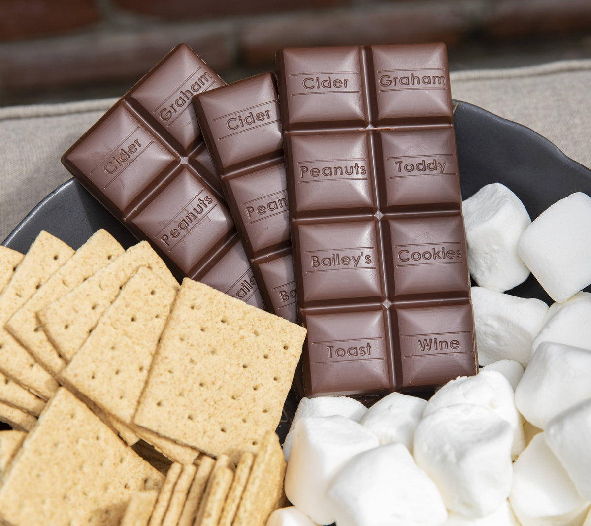 Après Ski Bar in Dark Chocolate