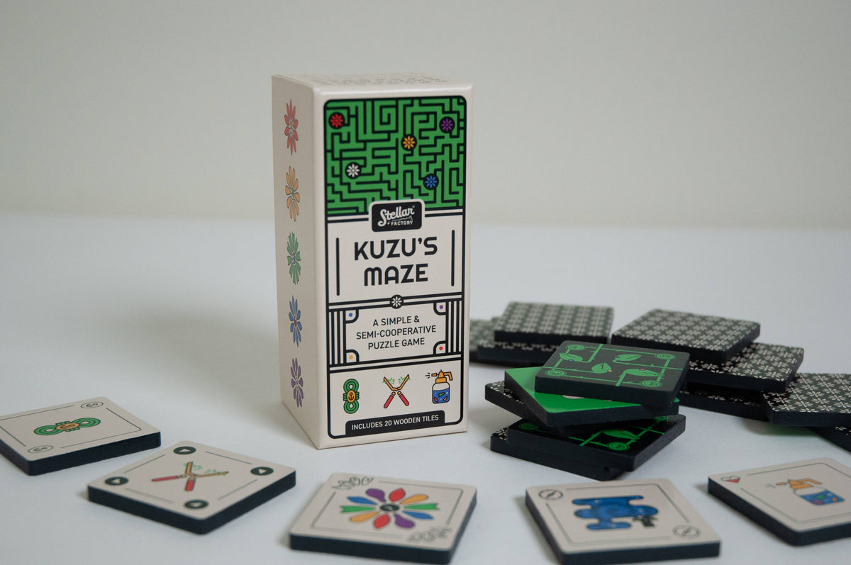 Kuzu's Maze: A Simple and Semi-Cooperative Puzzle Game