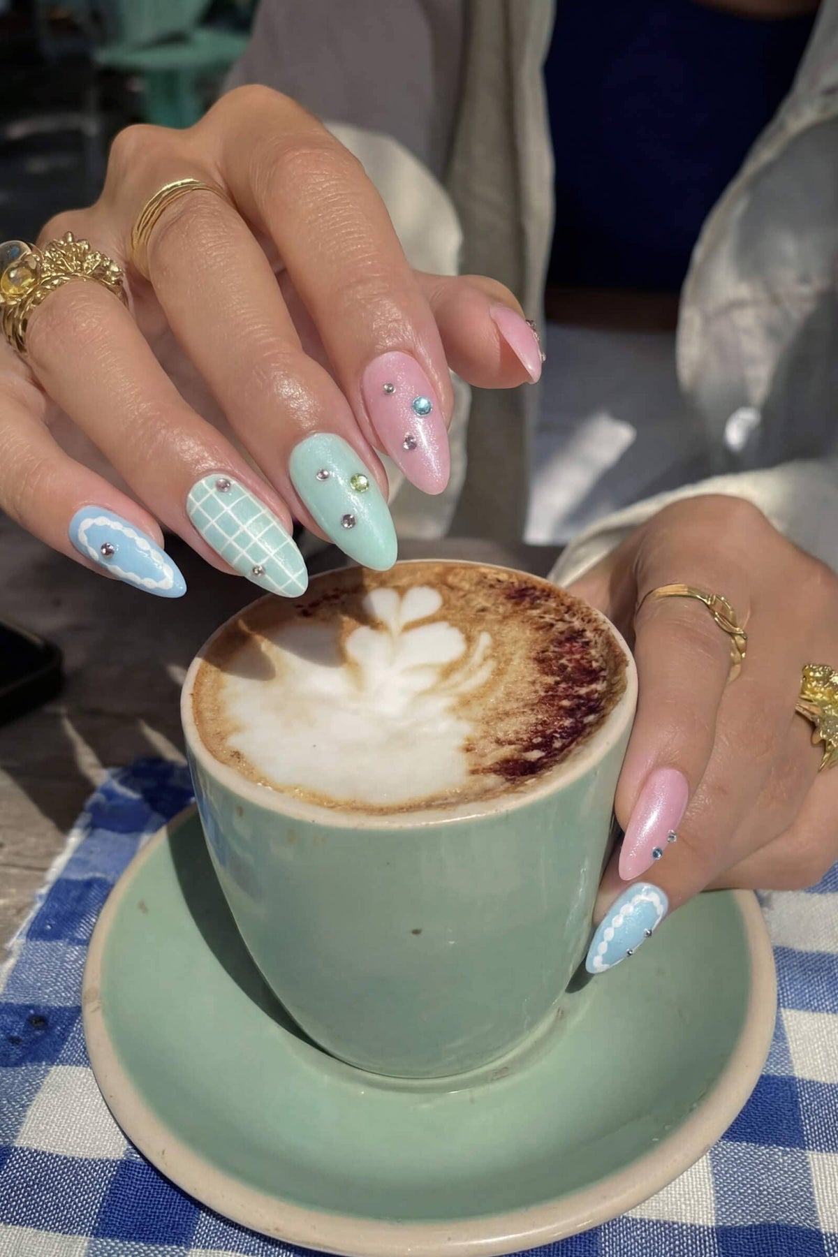 Pastel Miffy - Almond Press-On Nails