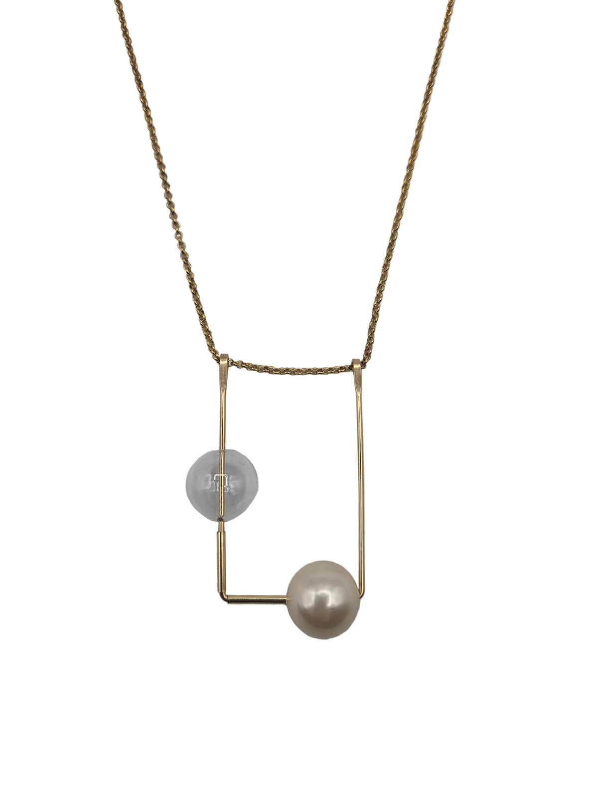 Norma Necklace Clear and Pearl