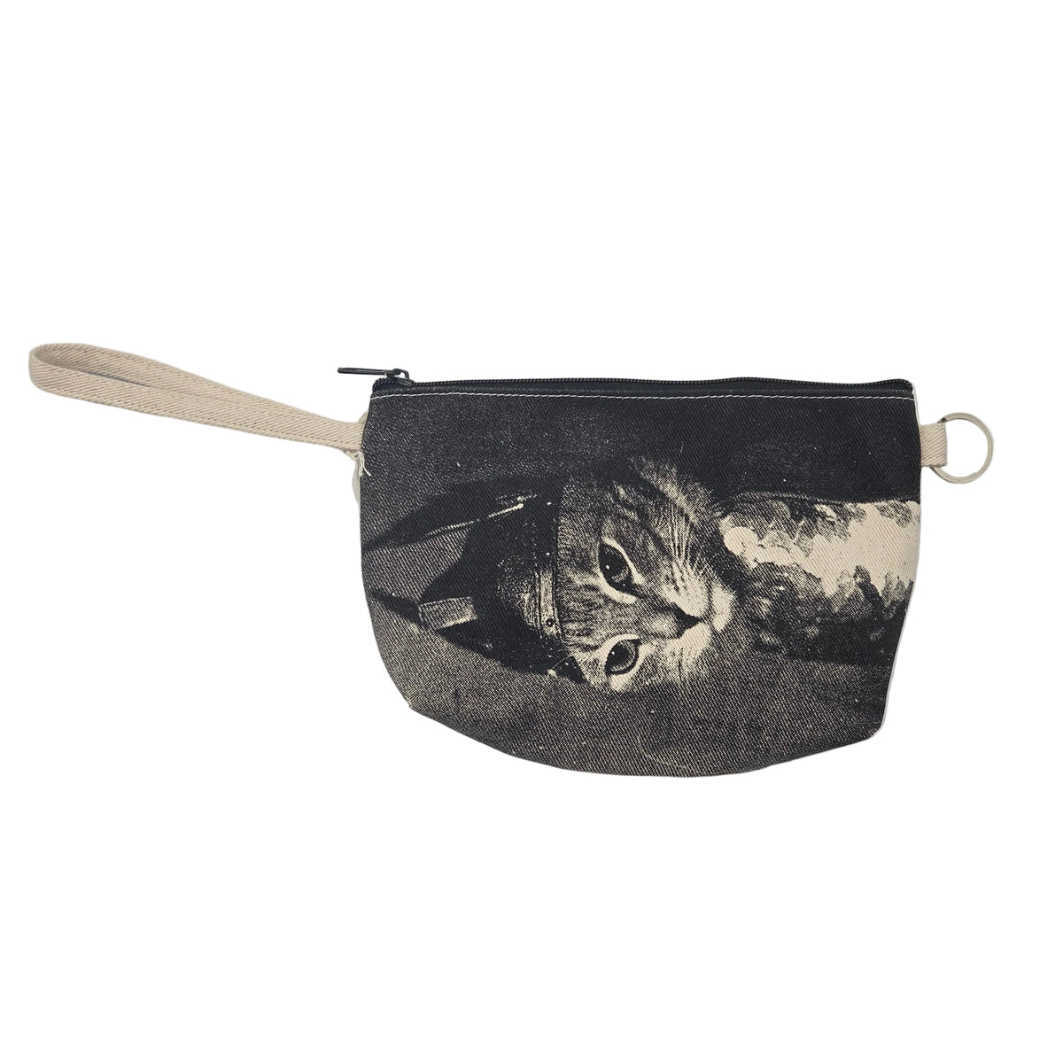 Brunhilde Toiletries bag with DAM logo